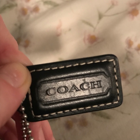 Early 2000’s Coach emblem bag - Picture 4 of 4